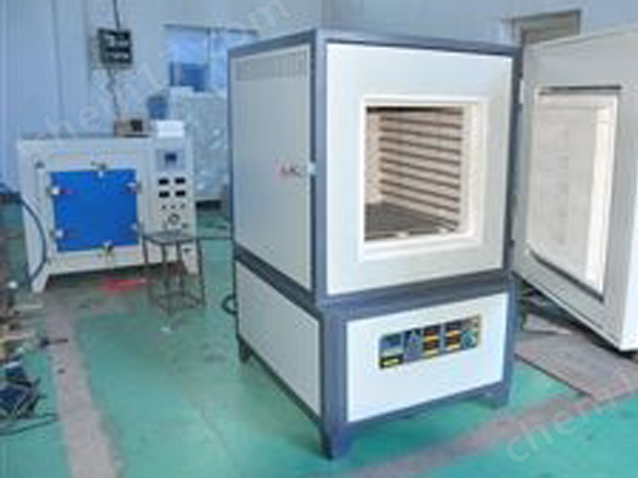 فرن التفريغ مقابل فرن عام: تحليل تقني للاختلافات