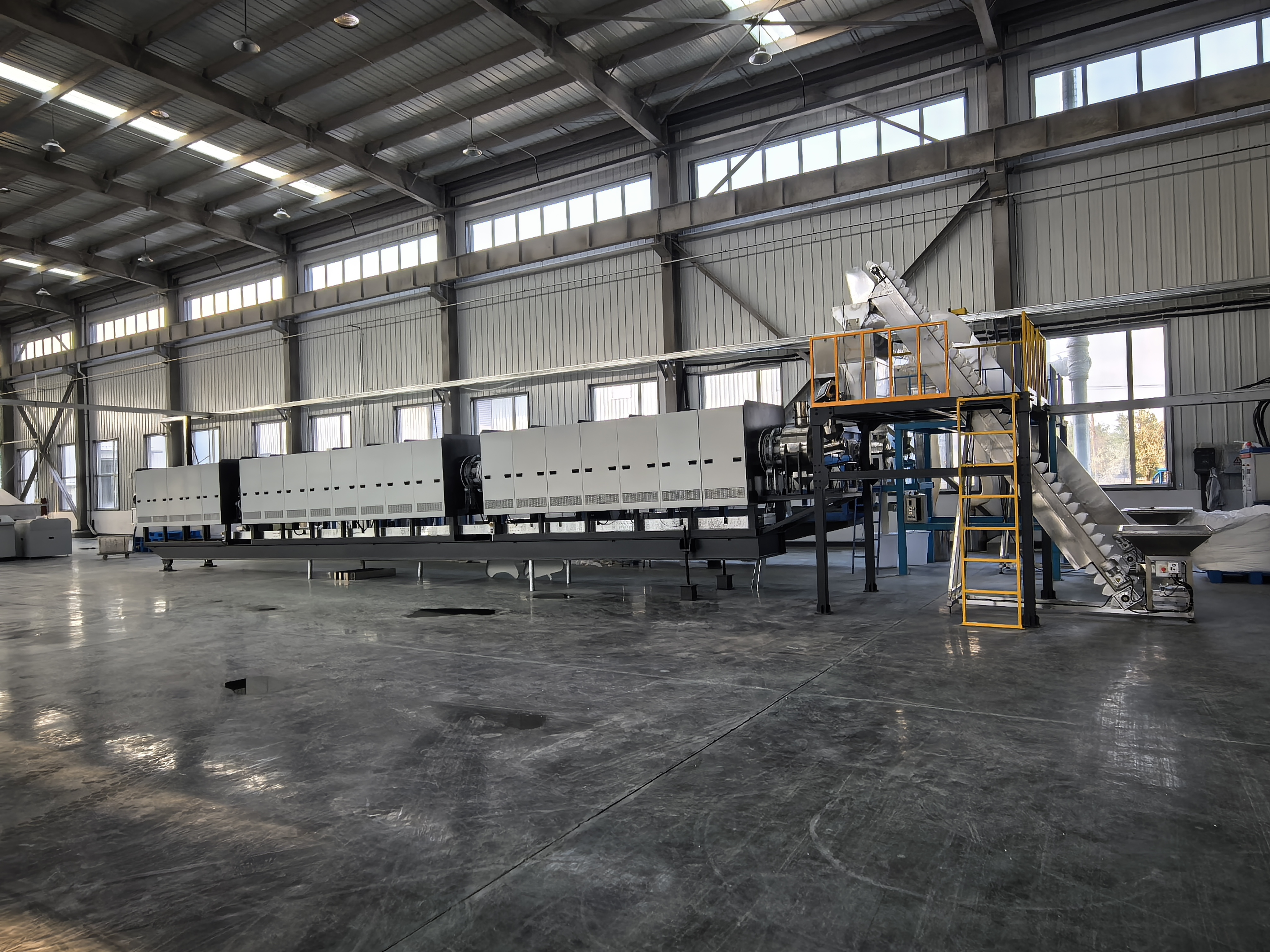 Exploring Tube Furnaces: Advanced Technology and Industrial Applications by Guanding Introduction (باللغة الإنجليزية)