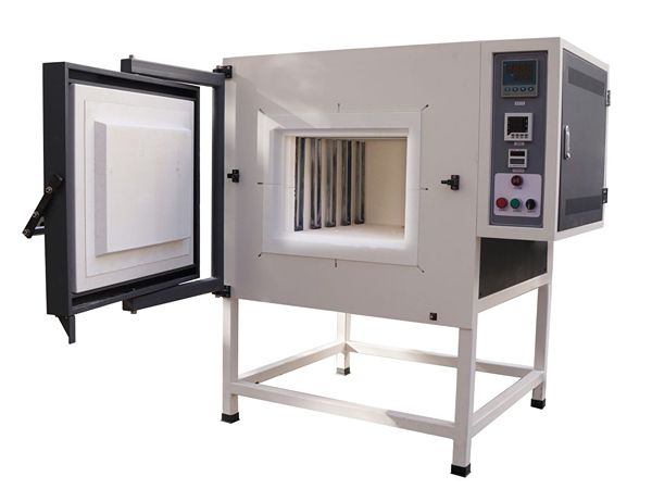 المعدات الأساسية للمعالجة الصناعية للحرارة -فرن صندوق غواندينغ، تمكين الترقية الصناعية مع الامتثال والكفاءة